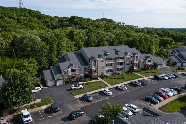Primary Photo - Lower Level Rear View 3 Bed 2 Bath in a Ga...