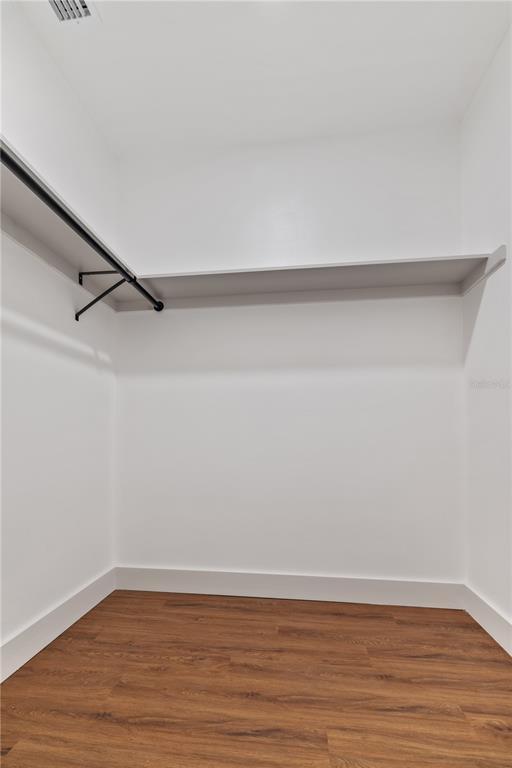 Building Photo - 2727 W Chestnut St