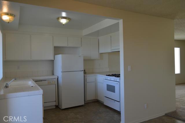Building Photo - 106 E Avenida San Gabriel