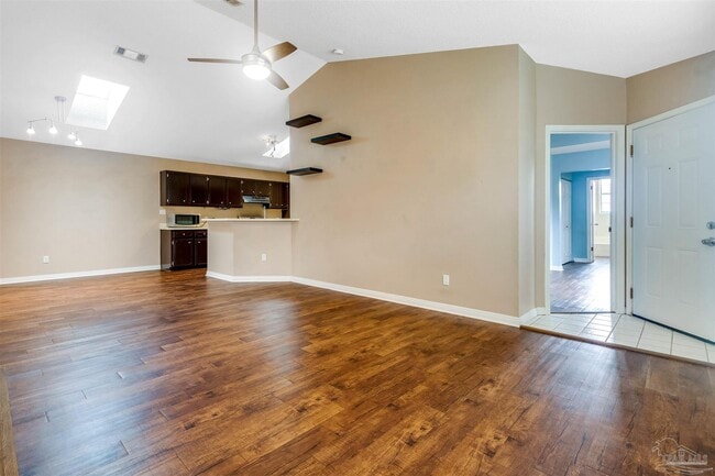 Building Photo - 2060 Cambridge Cir