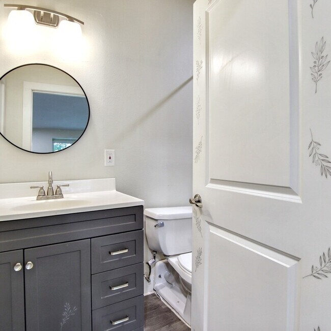 Building Photo - 5708 Flamingo Ct