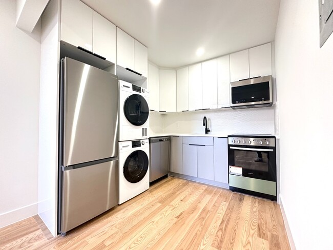 Primary Photo - 2322 Bedford Ave