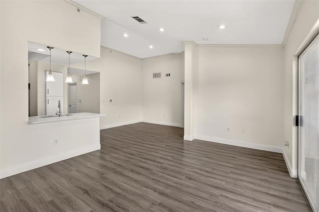 Building Photo - 330 Las Colinas Blvd E