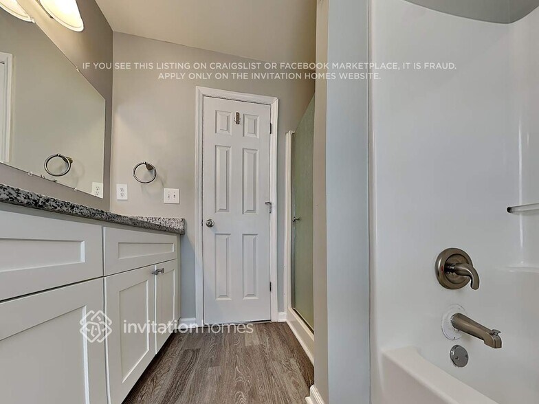 Building Photo - 205 Crossfire Rd