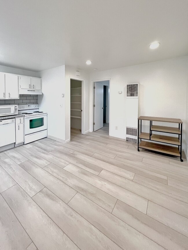 The Statham 217 E Taylor St Reno NV 89502 Apartment Finder