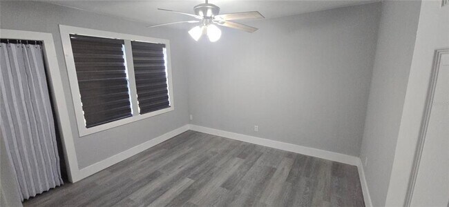 Building Photo - 318 Chesney Blvd