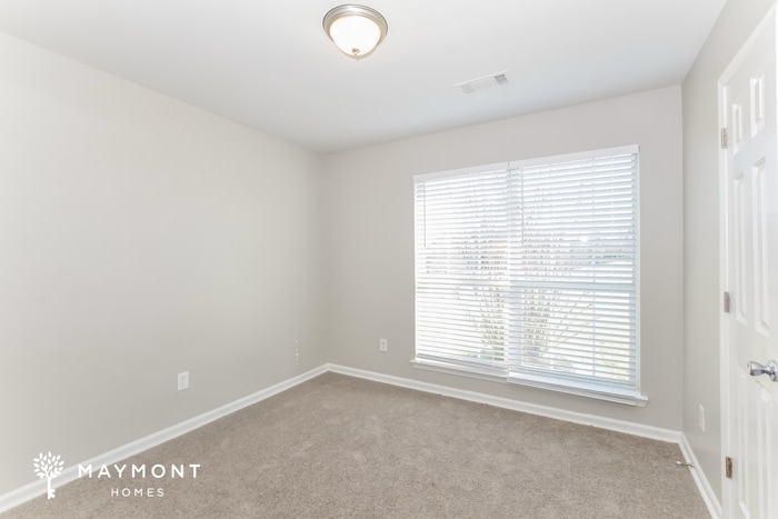 Building Photo - 465 Oakland Hills Dr