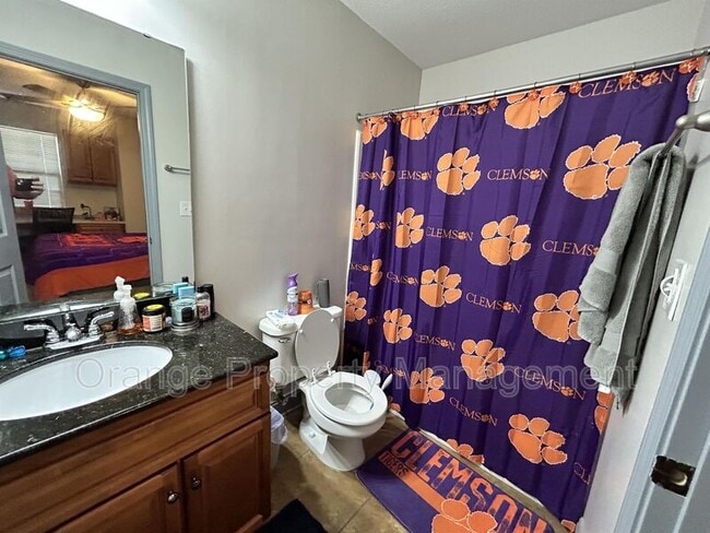 Building Photo - 1611 Muscovy Wy