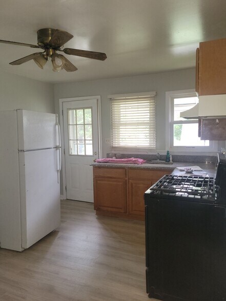 Building Photo - 1087 Commonwealth Blvd