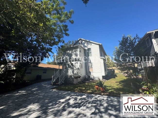 Building Photo - 516 E Anderson St