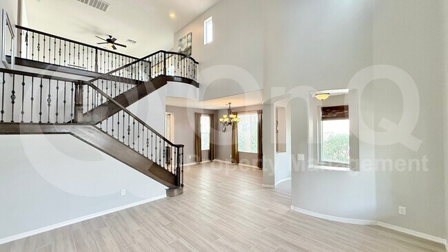 Building Photo - 3945 E Mesquite St