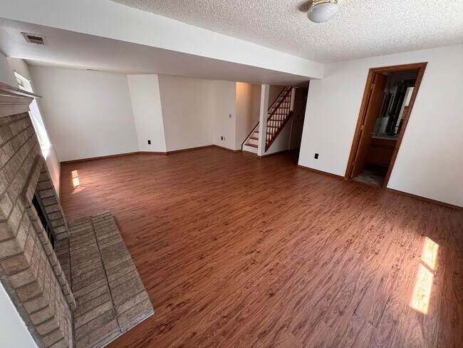 Building Photo - 4 Bed 4 Bath in Briargate $2695 Pet Friendly