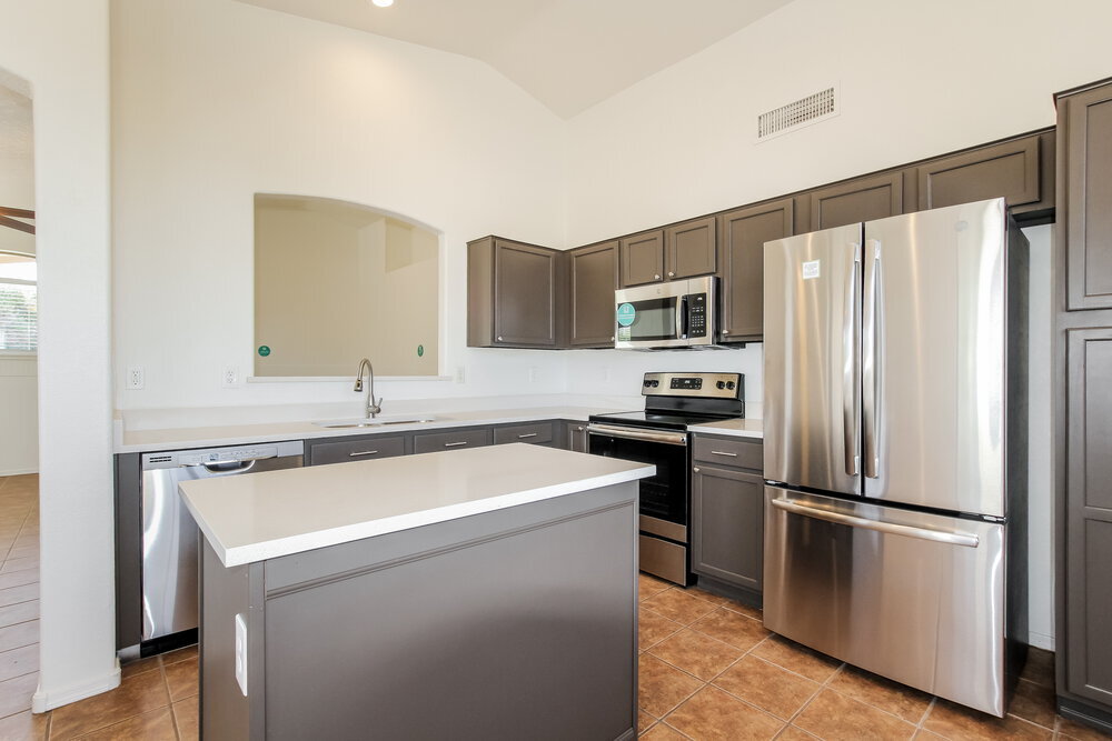 Building Photo - 13362 W Mauna Loa Ln
