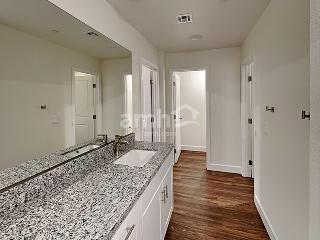 Building Photo - 299 Cape Seville Pl