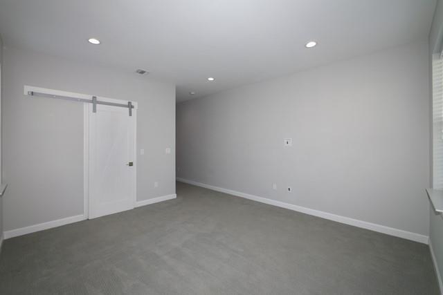 Building Photo - 204 Sutton Ct