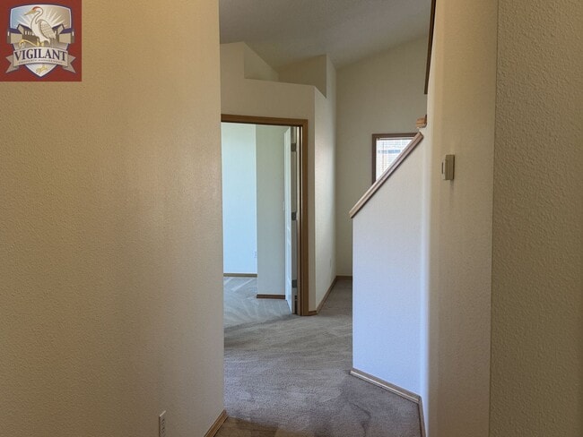 Building Photo - 1614 N Falcon Dr