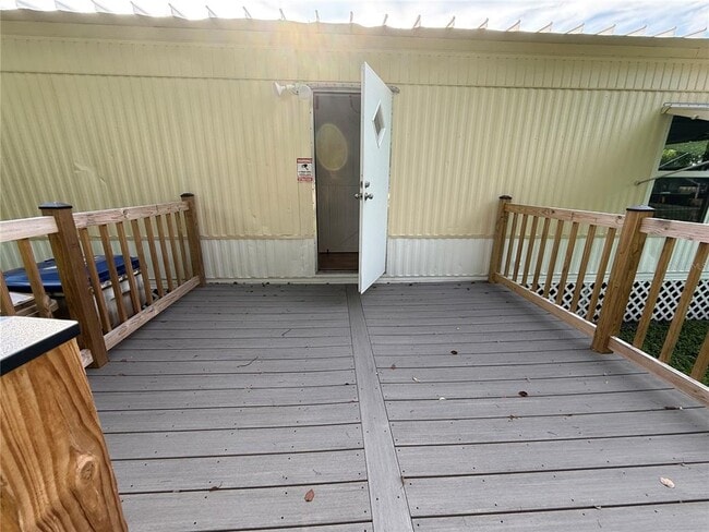 Building Photo - 255 Trailer Ln