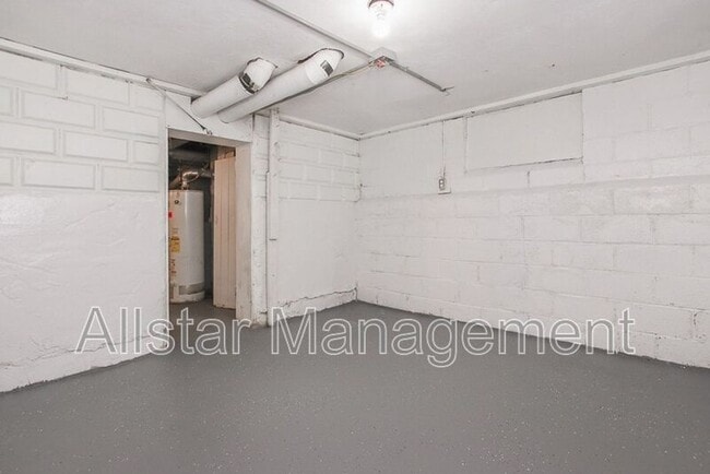 Building Photo - 7508 Theota Ave