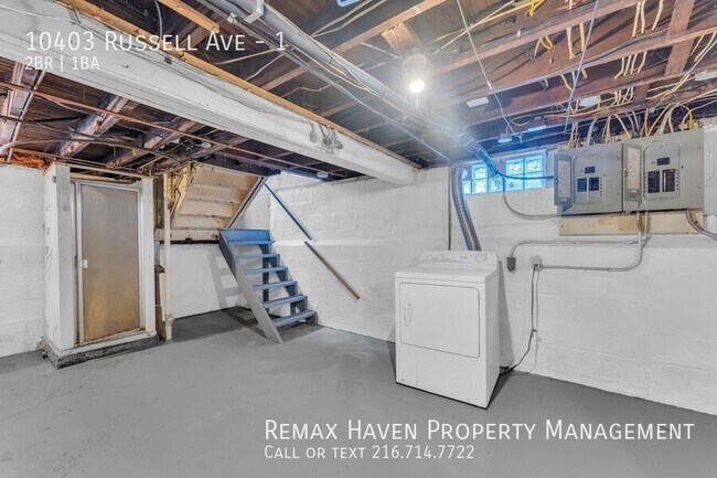 Building Photo - 10403 Russell Ave