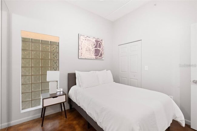 Building Photo - 1914 E 4th Ave