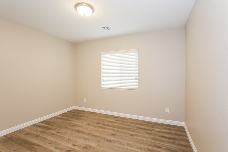 Building Photo - 8032 Carr Valley St