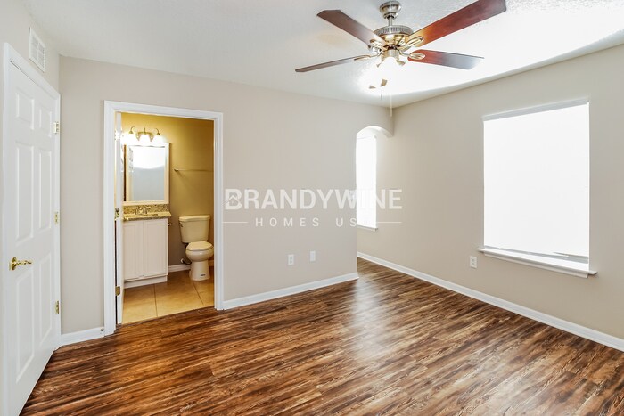 Building Photo - 1571 N Whitney St