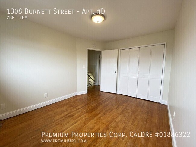 Building Photo - 1308 Burnett St