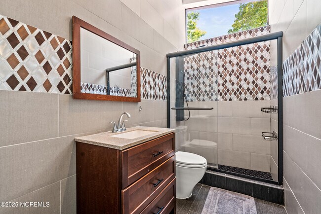 Building Photo - 512 Deal Rd