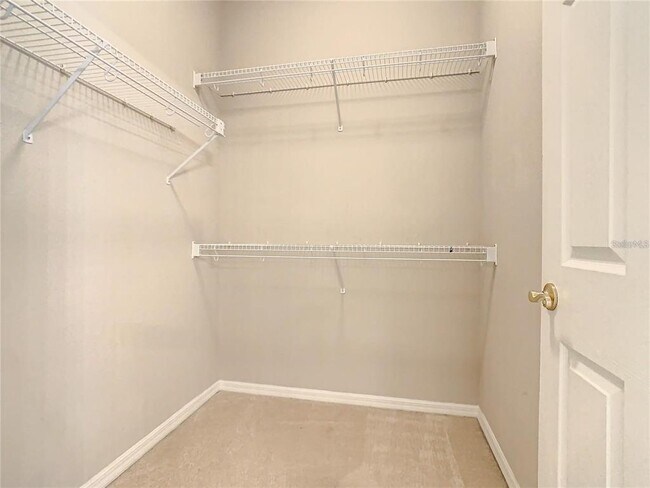 Building Photo - 417 Lake Butler Dr