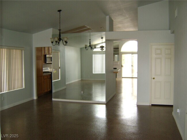 Building Photo - 1753 Sunflower Ct