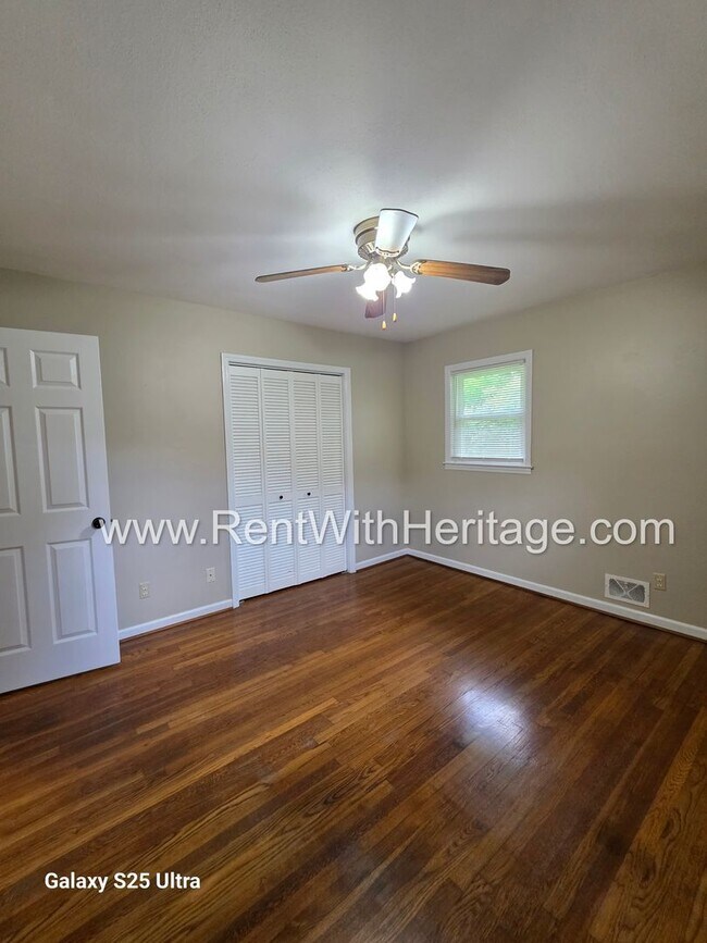 Building Photo - WOW!!! GORGEOUS RANCH WITH MANY UPGRADES / GREAT LOCATION/ PRIVATE YARD