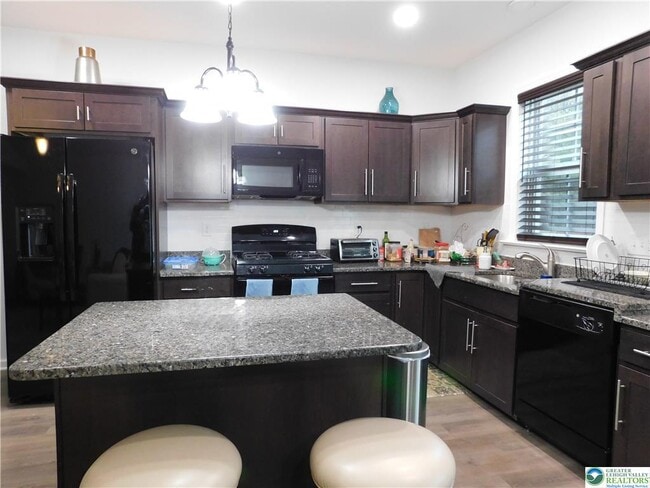 Building Photo - 1047 Cetronia Rd