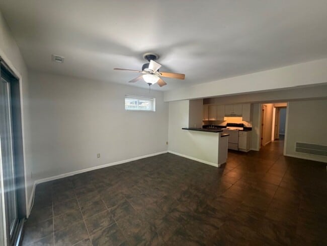 Building Photo - 206 64th St