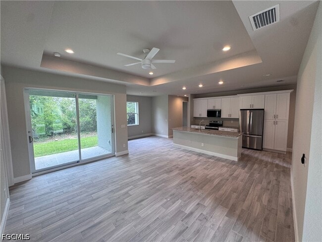 Building Photo - 1305 Andover Dr