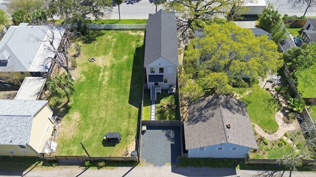 Building Photo - 4712 Avenue Q