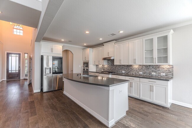 Building Photo - 6 Winter Thicket Pl