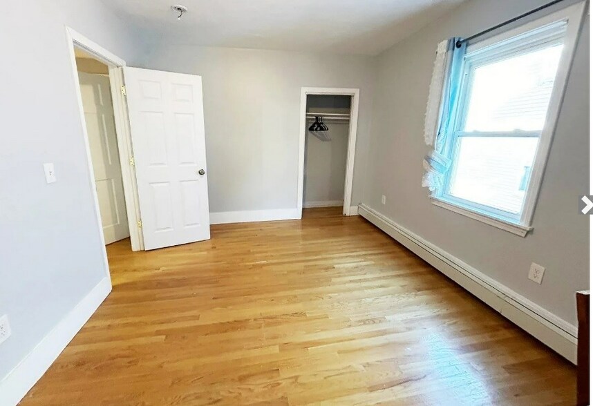 Building Photo - 40 Plymouth St