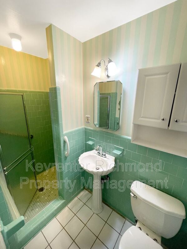 Building Photo - 120 Stanmore Rd