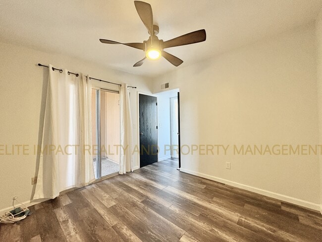 Building Photo - 1981 N Terraza de la Cienega