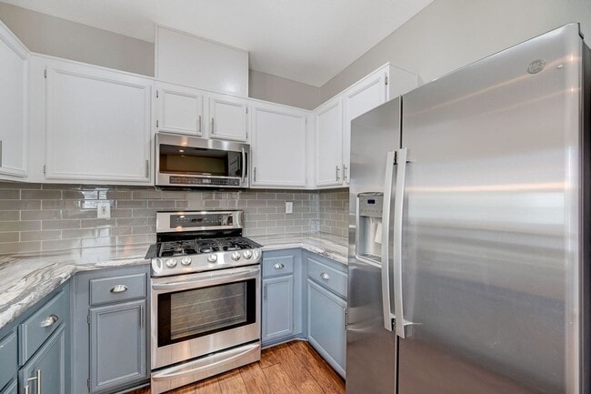 Building Photo - Stunning one story in the NW!