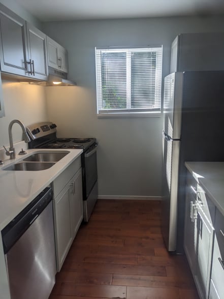 Building Photo - 261 Arlington St