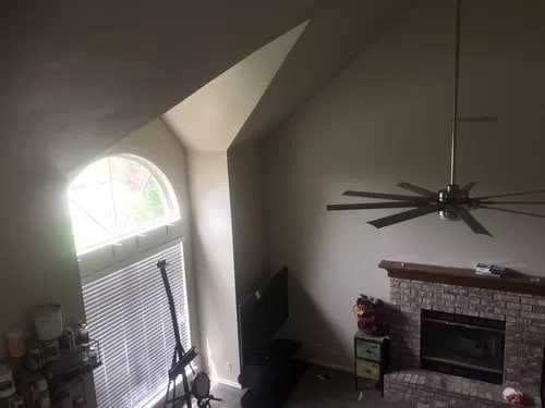 Building Photo - 9323 S Darlington Ave