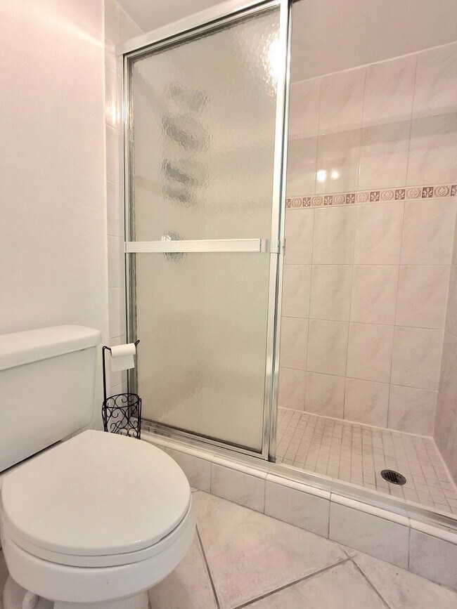 Building Photo - 1421 S Ocean Blvd