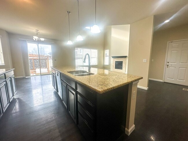 Building Photo - The price can't be beat!