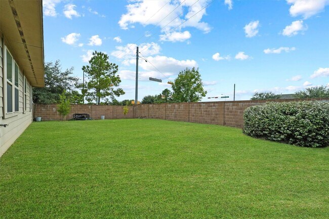 Building Photo - 15103 Dry Ridge Ct
