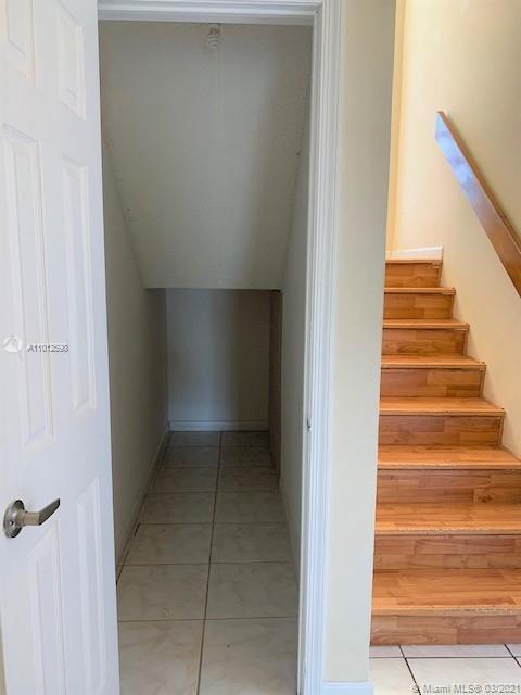 Building Photo - 5130 Elmhurst Rd