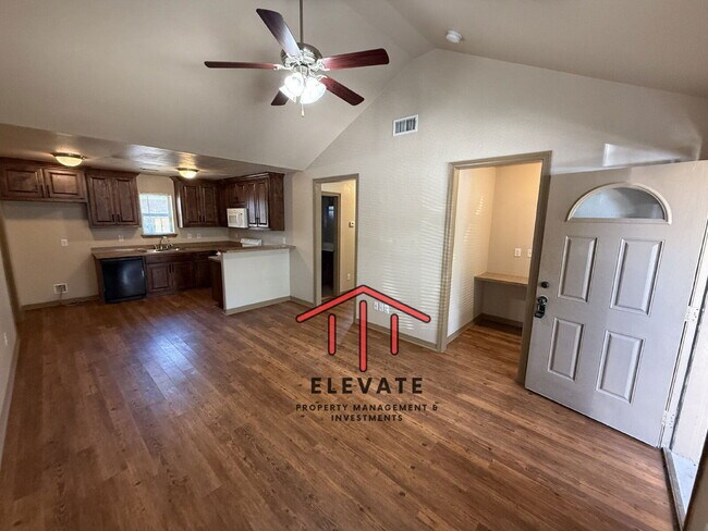Building Photo - 208 Stewart Bend Ct