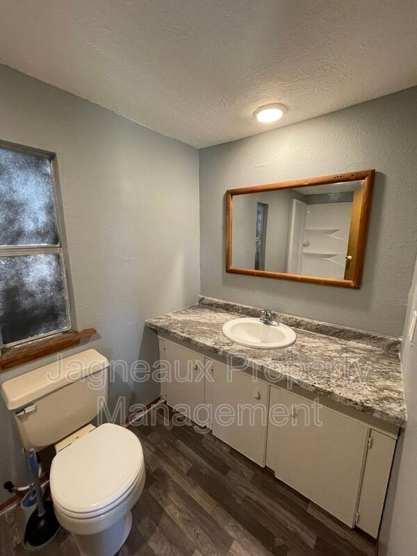 Building Photo - 6372 E Myles Ln