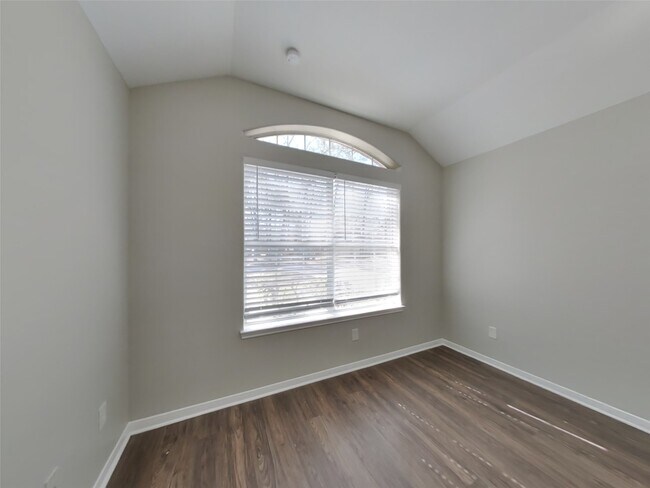 Building Photo - 3126 Lake Breeze Ln