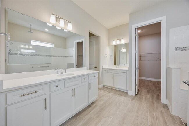 Building Photo - 8077 Leaf Grv Cir